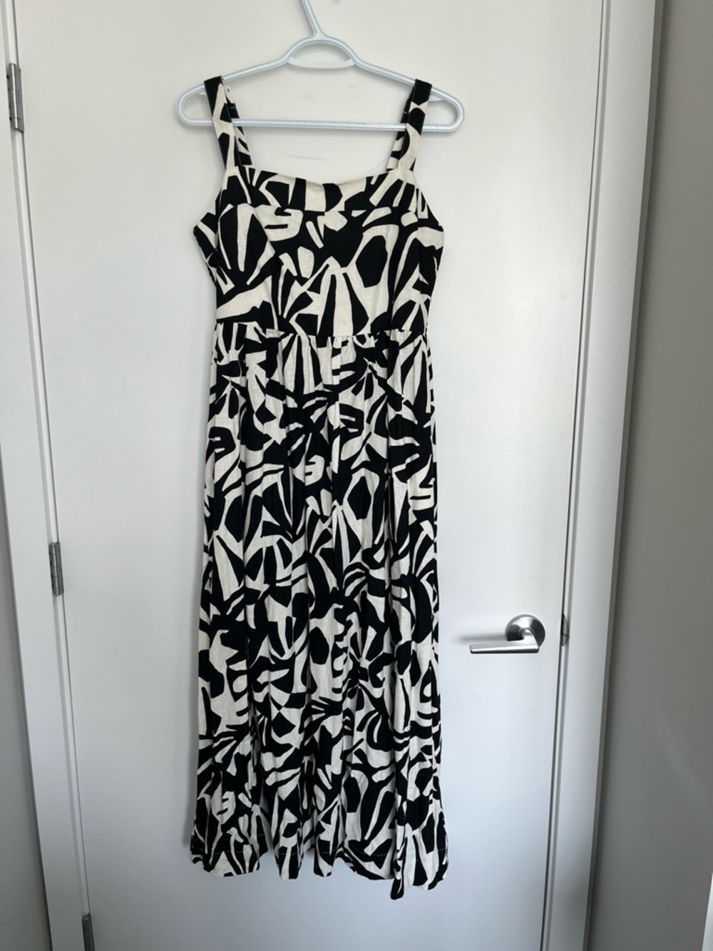Dalia Square neck Linen-blend Maxi Dress, Size M - Black and White Print
